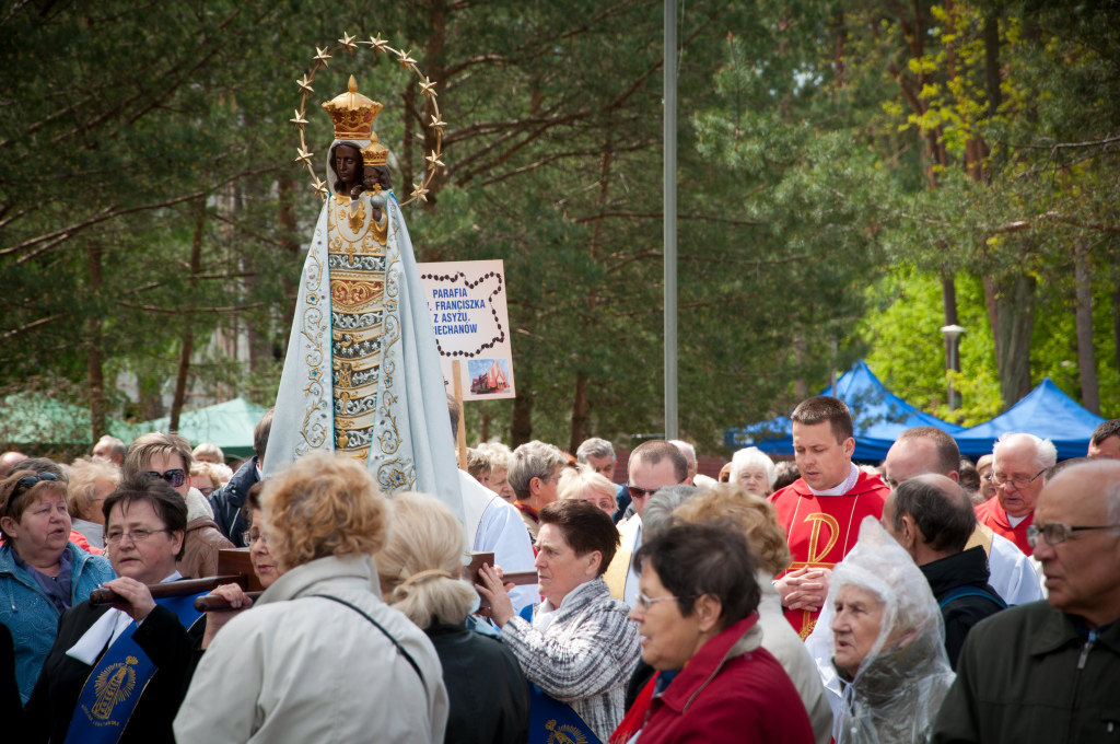 Królowo Pokoju módl się za nami – Odpust w Loretto 2022 Królowo Pokoju módl się za nami - Odpust w Loretto 2022