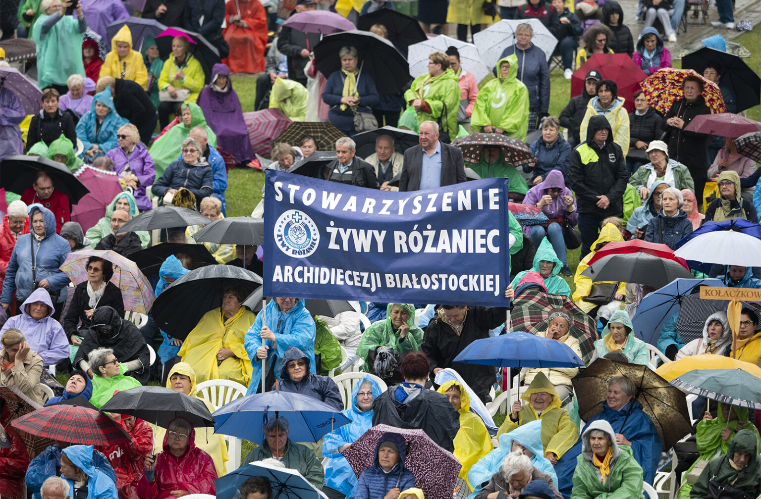 Różaniec darem dla świata Różaniec darem dla świata