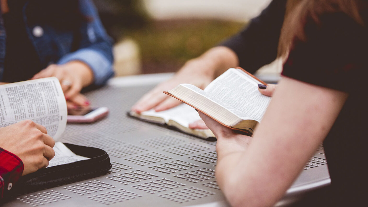 Zasłuchani w Słowo Boże Sierpień 2023 r.