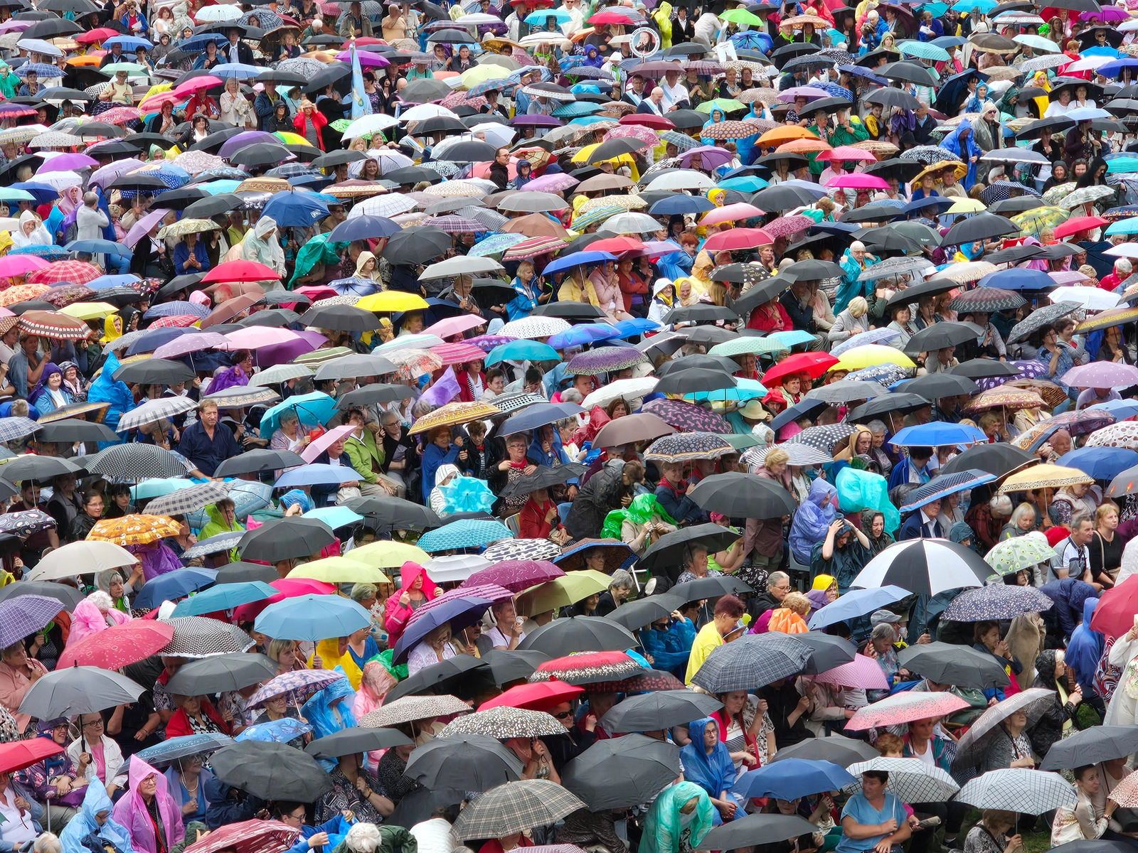 XIII Ogólnopolska Pielgrzymka Żywego Różańca na Jasną Górę, 6 – 7 czerwca 2025 r. fot. Mateusz Kuca