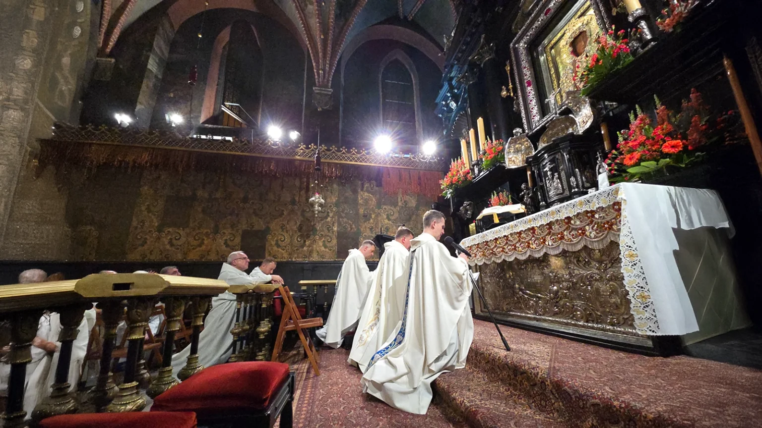 Pod Twoją Obronę – Nowenna Dziękczynna W Intencji Ojczyzny Pod Twoją Obronę – Nowenna Dziękczynna W Intencji Ojczyzny