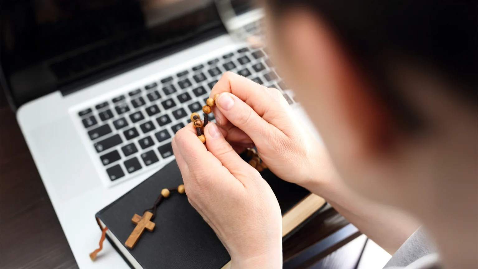 Spotkania online i w realu