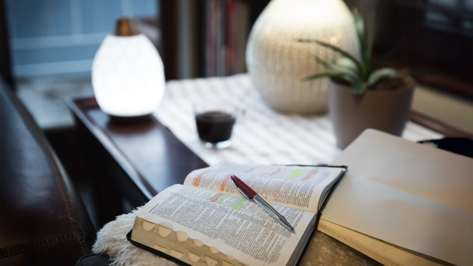 Zasłuchani w Słowo Boże Wrzesień 2025 r. Zasłuchani w Słowo Boże Wrzesień 2025 r.