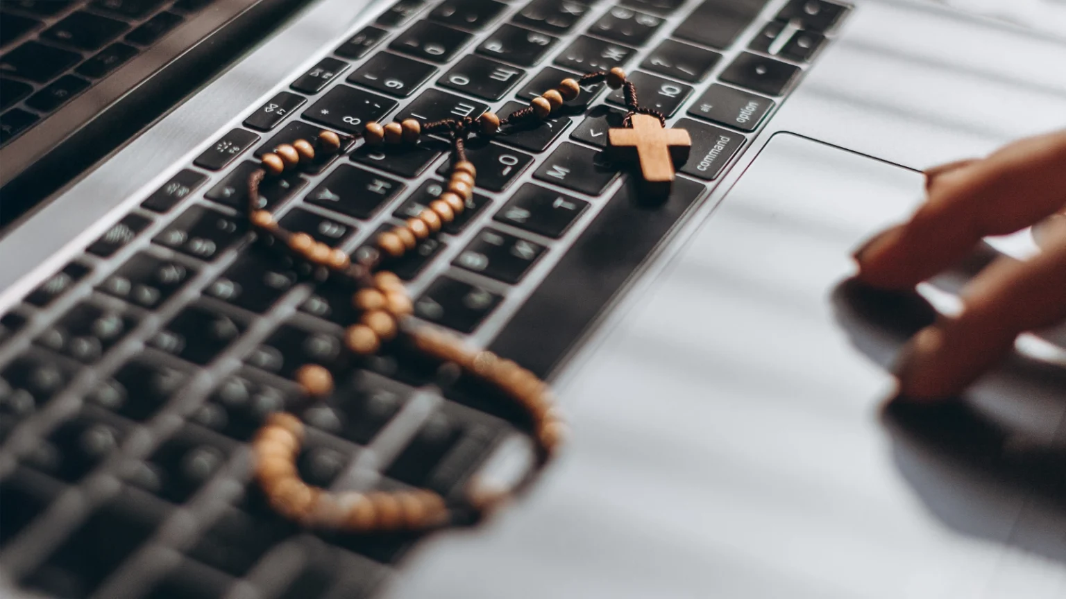 Żywy Różaniec w świecie mediów