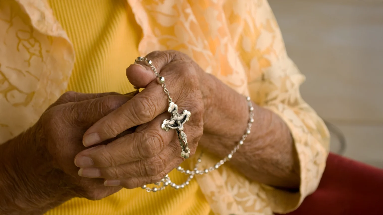 Różaniec za oceanem